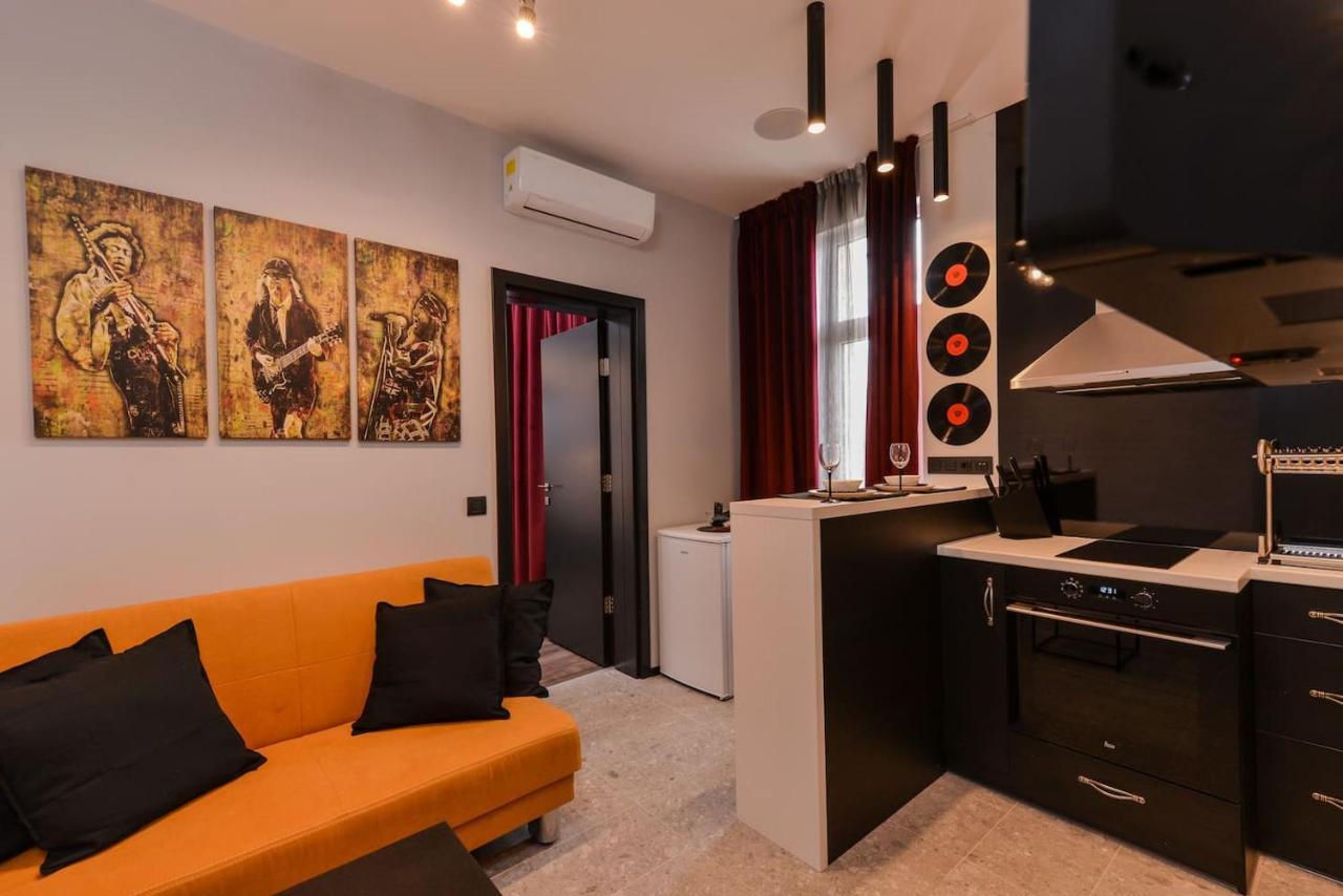 Sofia Dream Apartments - Rock'N'Roll One Bedroom By Flat Mаnager Екстериор снимка